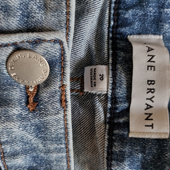 20 Lane Bryant Mid Rise Wide Leg Crop Jean, Signature Fit, Magic Waistband - Picture 9 of 11